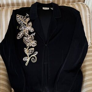 Chico's Black Embroidered Light Weight Blazer